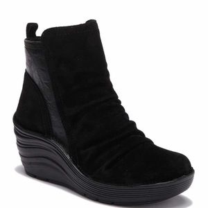 bionica richfield suede wedge boot